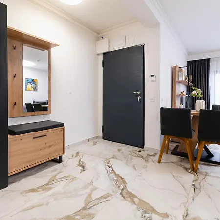 Modern 1-bedroom Apartment Plovdiv