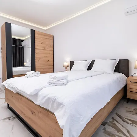 Modern 1-bedroom *